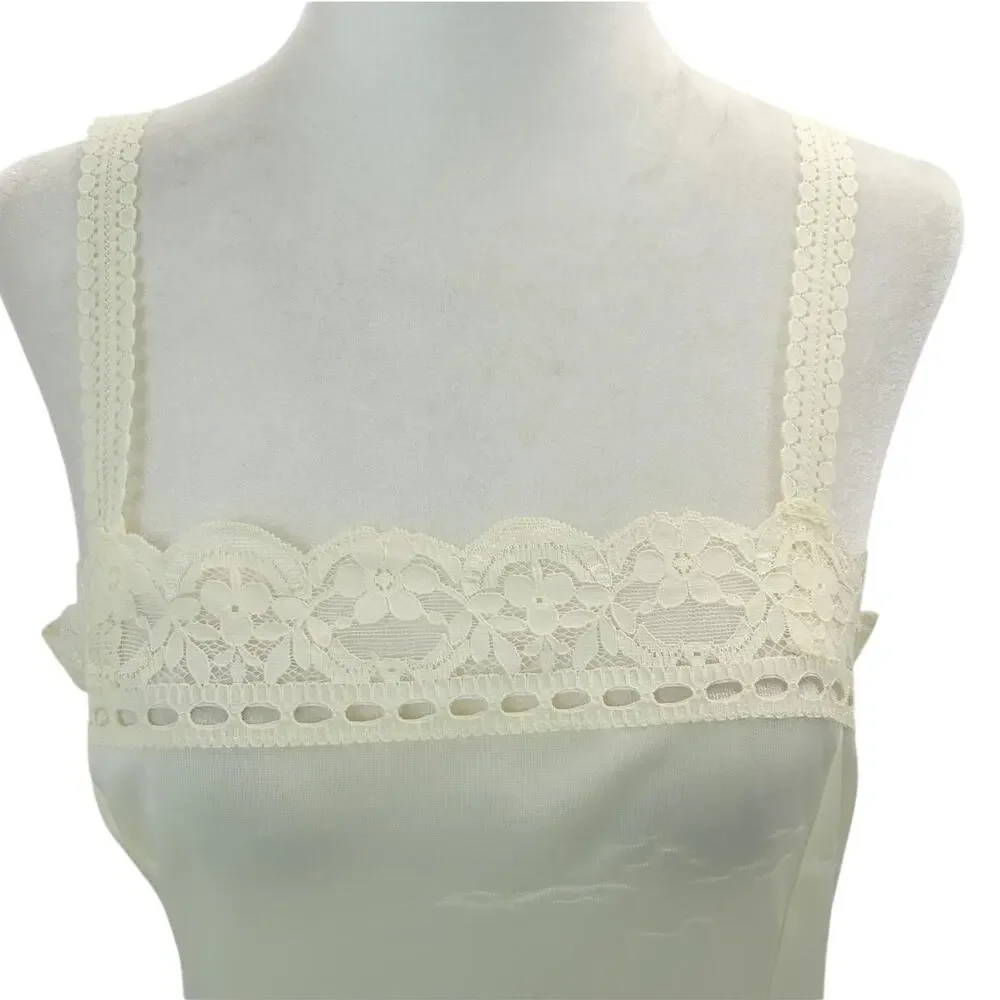 Vintage 1970s Ivory Lace Full Slip Dress - Lingerie Cream Chemise